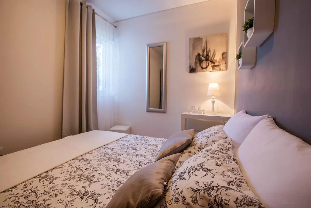 Apartment Toni Relax Σπλιτ 0*,