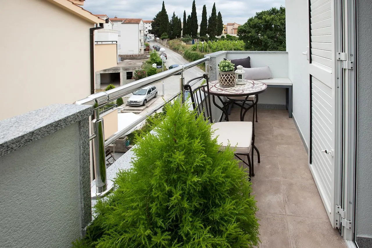 Apartment Toni Relax Stobrec 0*, Split Croatia